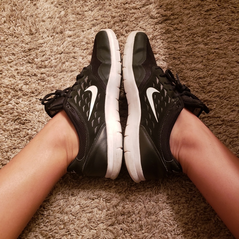 Black and white nikes